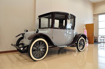 1918 Milburn Electric Runabout car