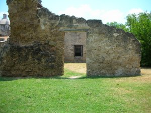 entrance to a warehouse in Conception of Acu�a in San Antonio Texas