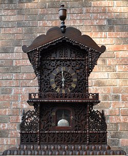 1910 Seth Thomas clock in a very ornate wooden case!